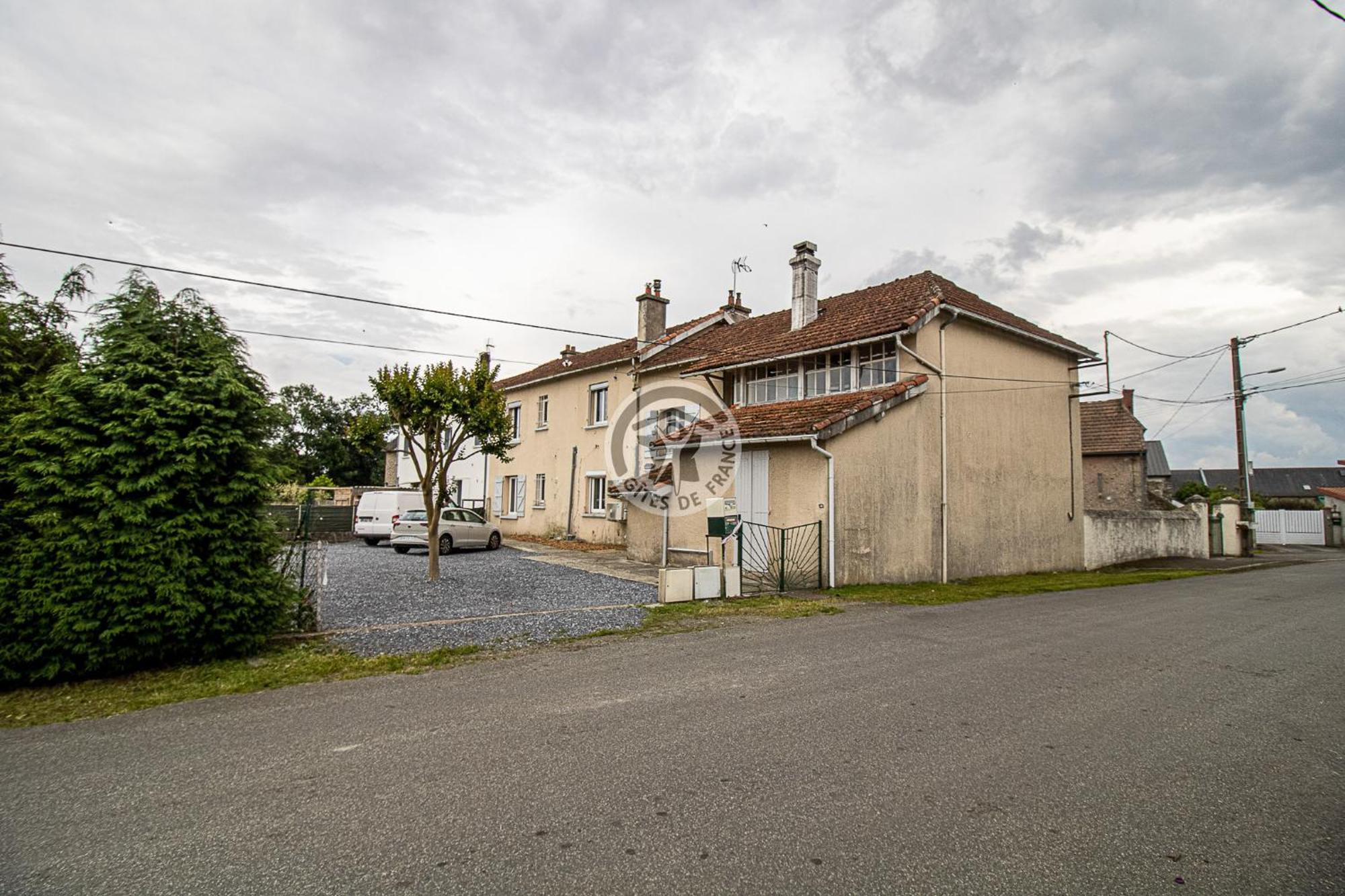 Location Appartement Des Pyrenees Borderes-sur-l'Echez Ruang foto