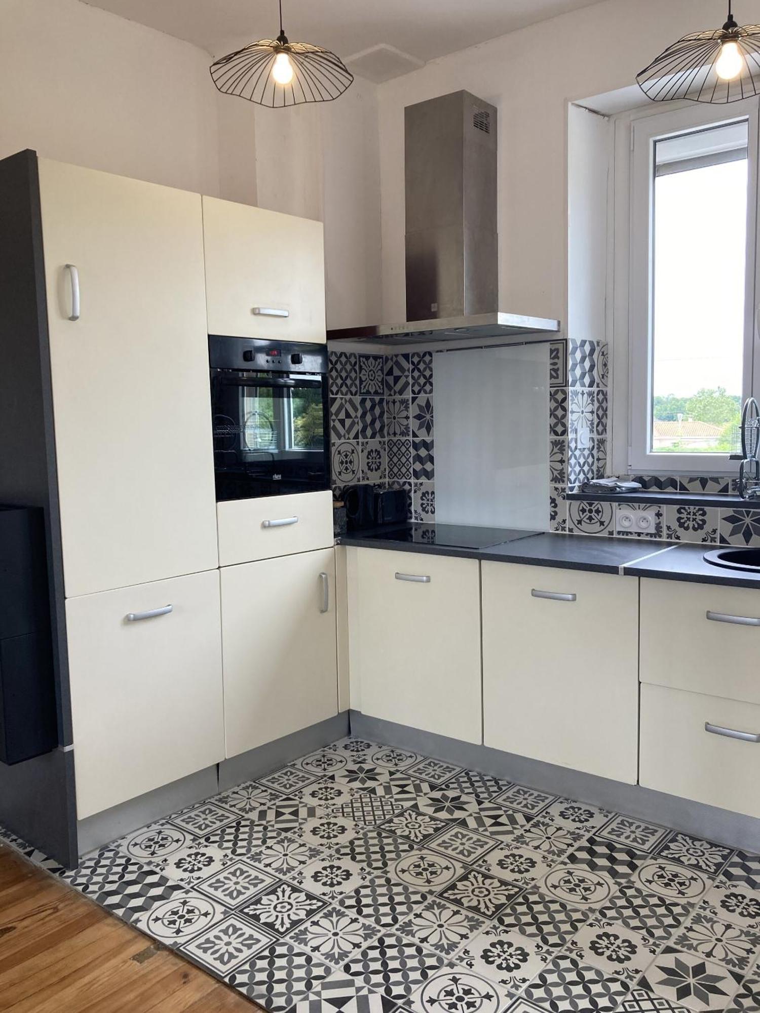 Location Appartement Des Pyrenees Borderes-sur-l'Echez Ruang foto