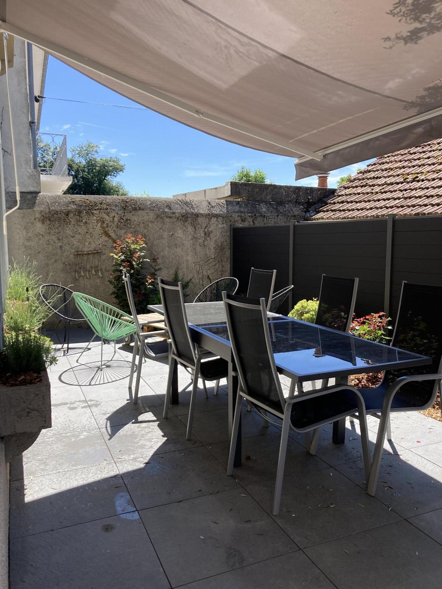Location Appartement Des Pyrenees Borderes-sur-l'Echez Ruang foto